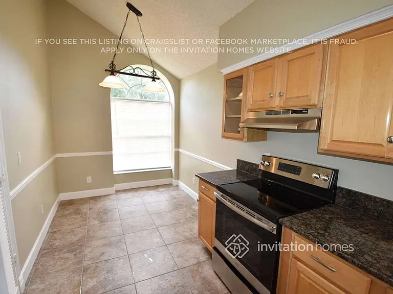 10909 Fenway Glen Ct — Photo 3