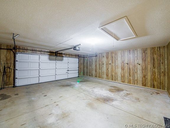 4th image of 1016 Edgemoor Dr