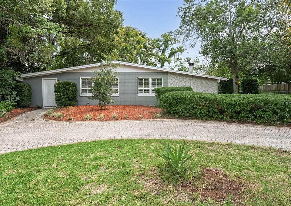 1st image of 3458 ARBUTUS LANE