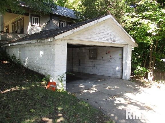 3rd image of 901 E Kinsey St