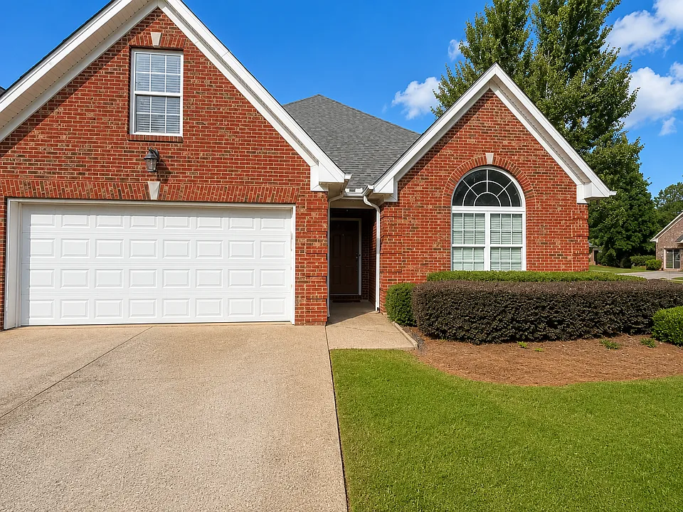 655 Valley Glen Dr