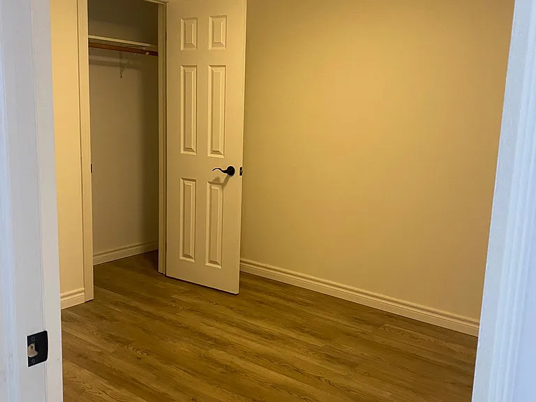 55 Collin Ct #BASEMENT — Photo 9