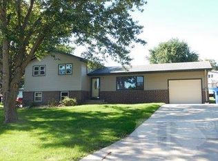 801 S Park Dr, Denison, IA 51442