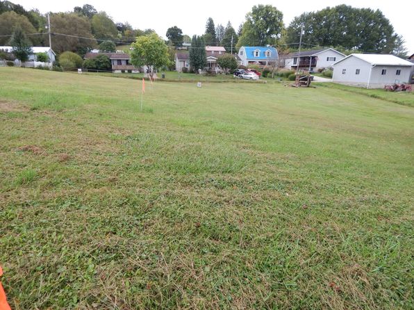 1 Cooper St, Harrisville, WV 26362