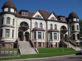 301 E 3rd St APT 13, Duluth, MN 55805