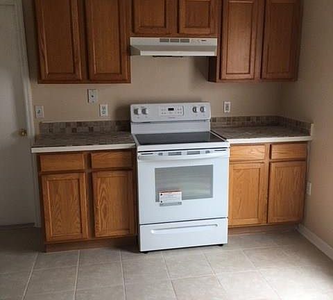 5th image of 50 Pinelynn Dr