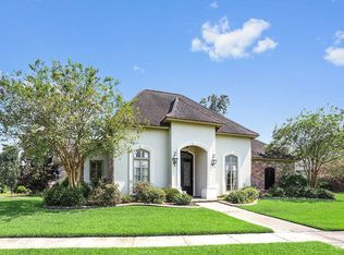 17532 Lake Ct, Greenwell Springs, LA 70739