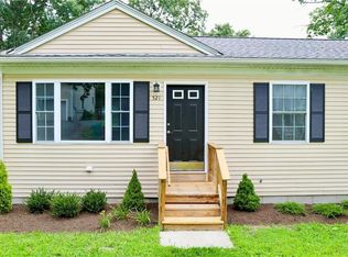 521 10th Ave, Woonsocket, RI 02895