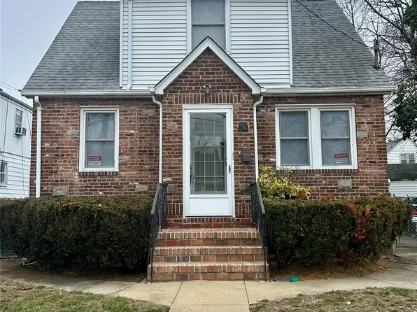 101 N Waldinger Street, Valley Stream, NY 11580