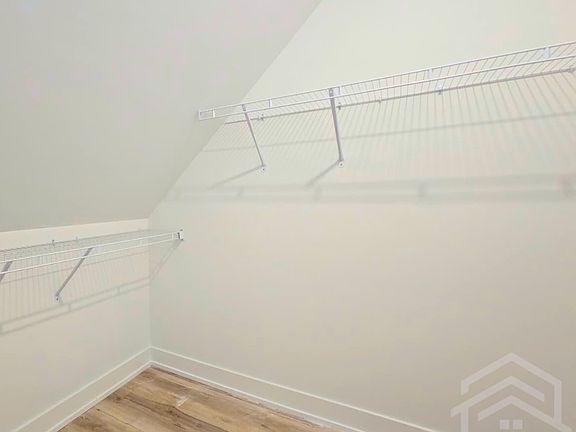 5th image of 15 Elgin St W #G