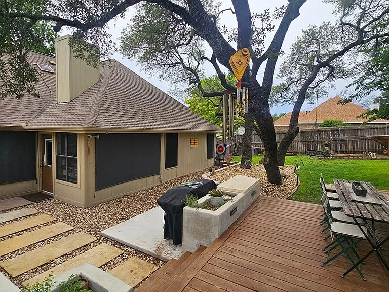 700 Racquet Ct — Photo 18