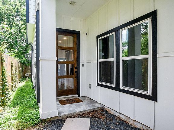 4th image of 3542 Nathaniel Brown St