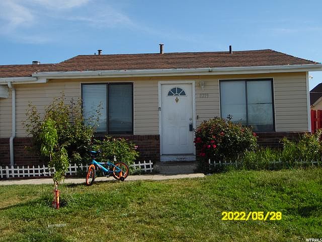 1st image of 8219 W Danbury Dr