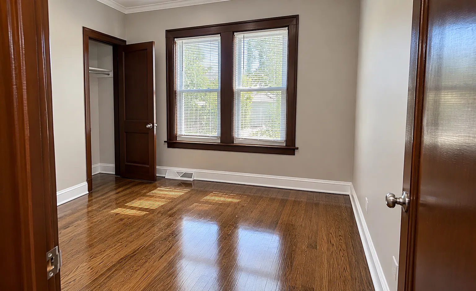 10605 South Eggleston Avenue - 1 — Photo 2