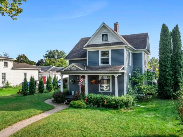 1715 W 5th St, Red Wing, MN 55066