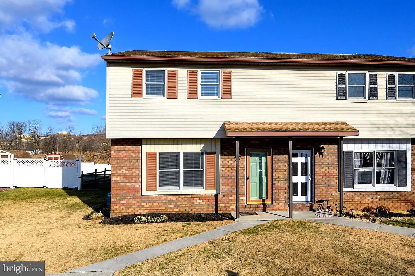 610 Spring Ave photo 1