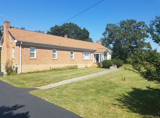 3302 Randall Dr, Roanoke, VA 24014