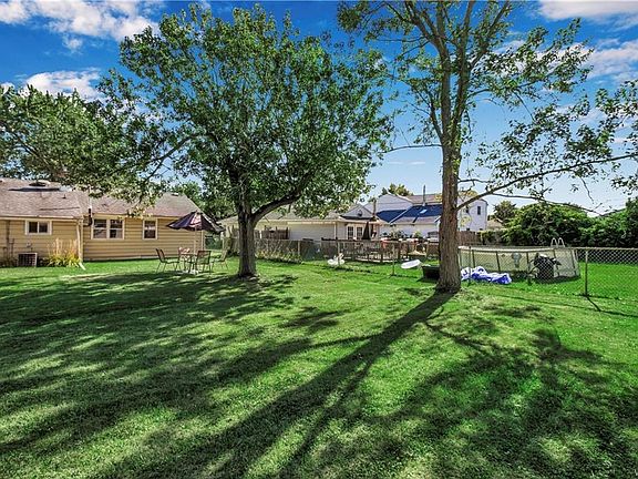 3rd image of 674 Highland Ave