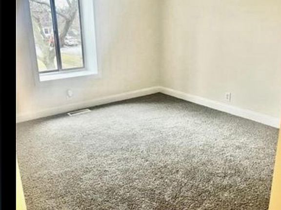 2nd image of 1651 Mentor Ave #H401