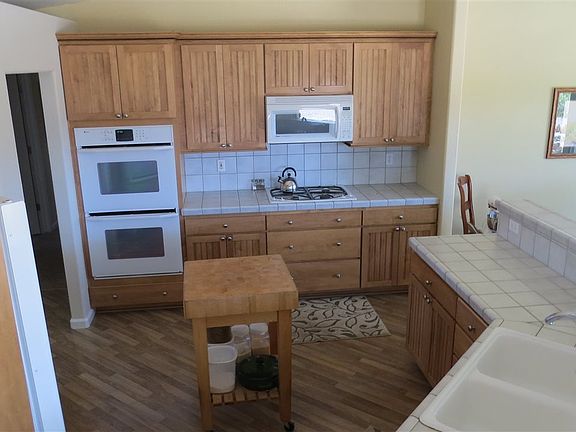 4th image of 49 Mesa Dr