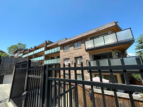 930 E 7th Ave #209, Vancouver, BC V5T 1P6