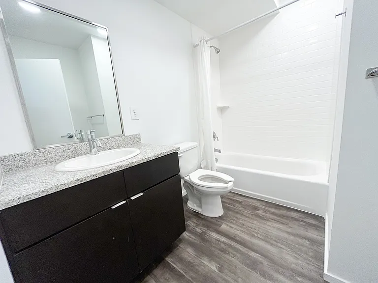 206 Fairfax Ave #103 — Photo 6