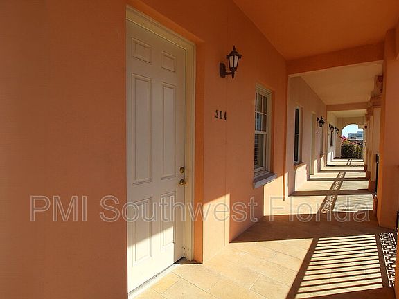 2nd image of 445 N Orange Ave Unit 304