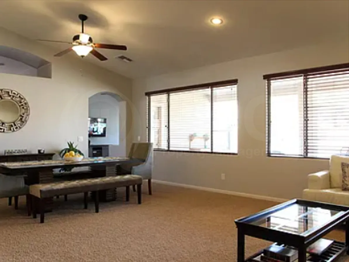 5 bed, 3.0 bath, 2970 sqft, $3,299 — Photo 2