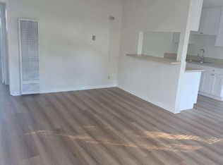 1 bed, 1.0 bath, 700 sqft, $1,795, Bell Gardens, CA 90201