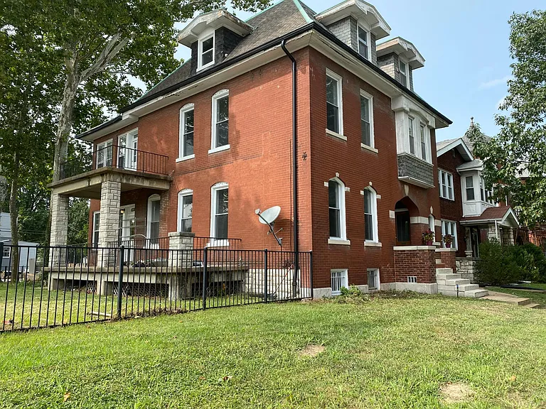 National Historic Register House at the entrance of Tower Grove Park!