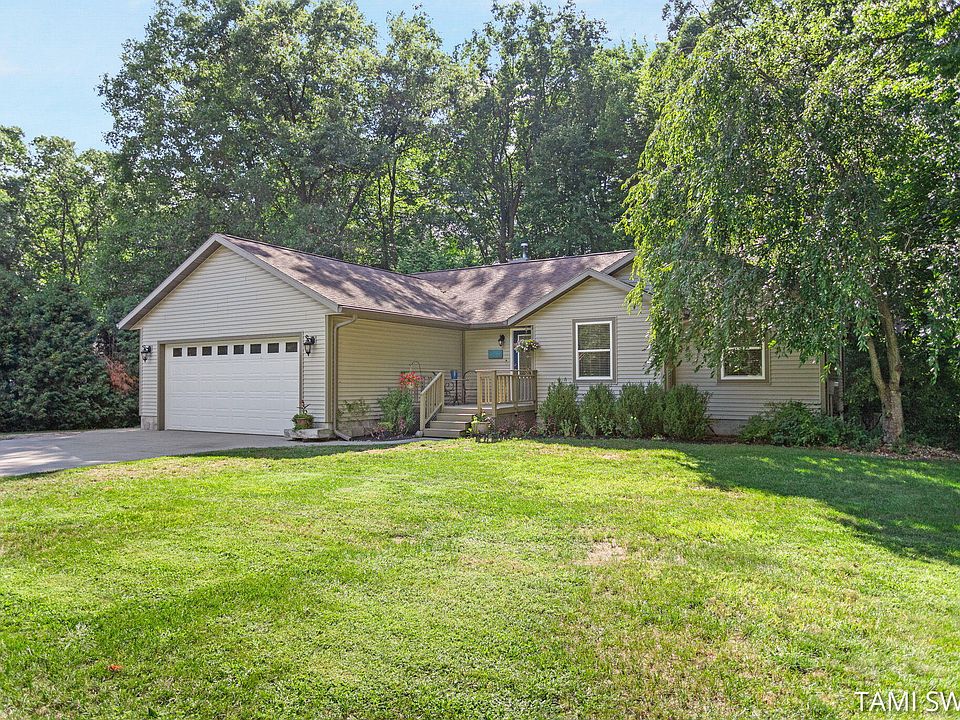 1st image of 6923 Wintergreen Dr