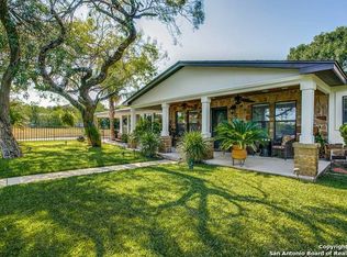 919 Burr Rd, Terrell Hills, TX 78209