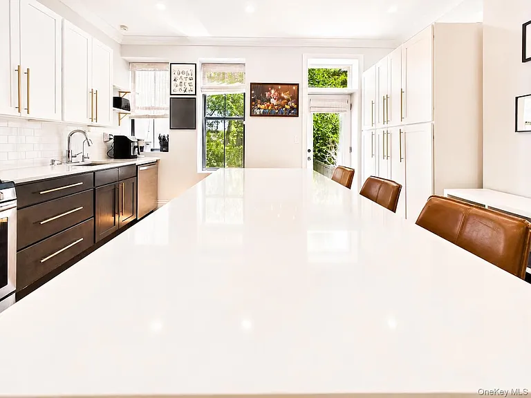 3 Jardine Pl #2F — Photo 11
