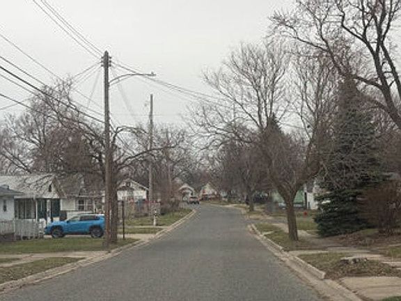 4th image of 2005 Massachusetts Ave