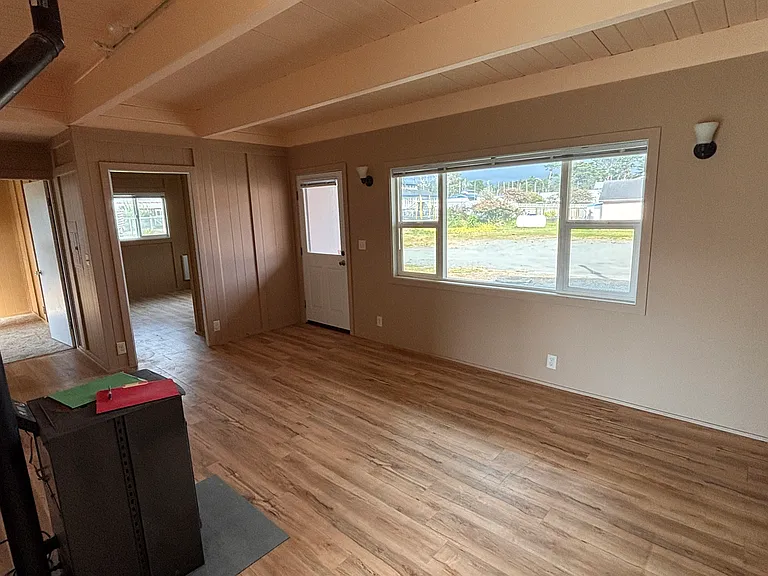 24621 S Highway 1 — Photo 2