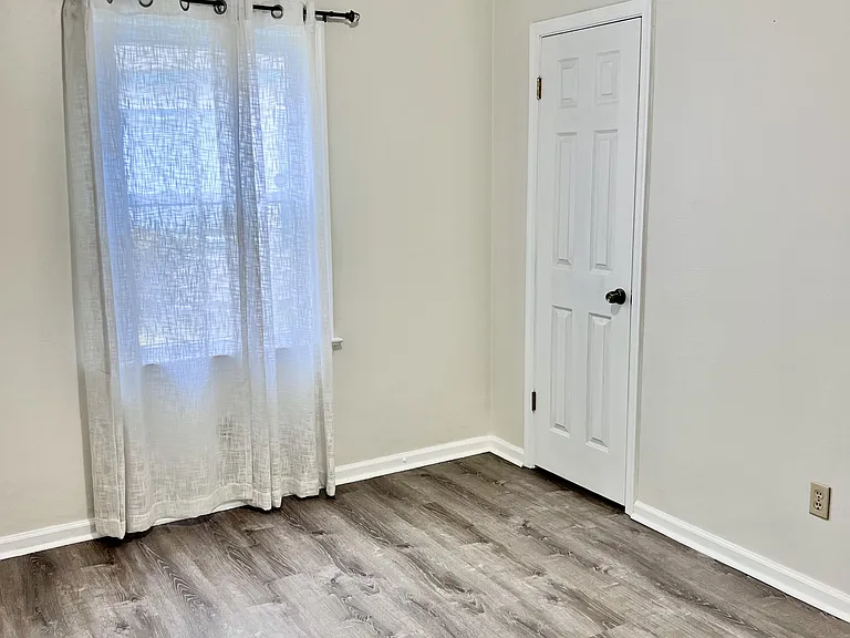 1568 Dylan Dr — Photo 11