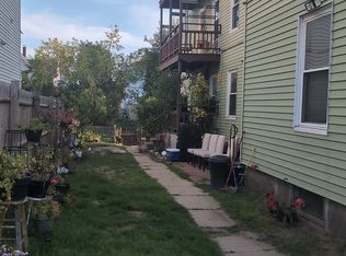 367 Spruce St APT 1, Manchester, NH 03103