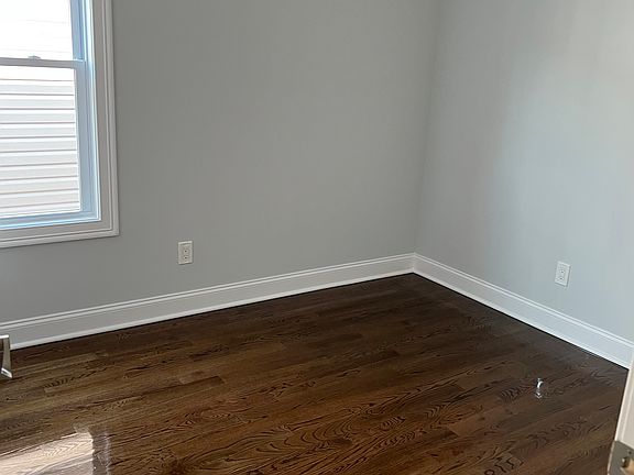 3rd image of 144 N 15th St Floor 2