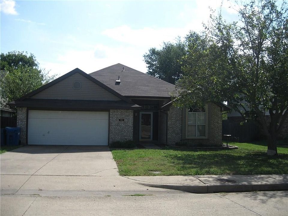 1st image of 112 Woodcreek Dr