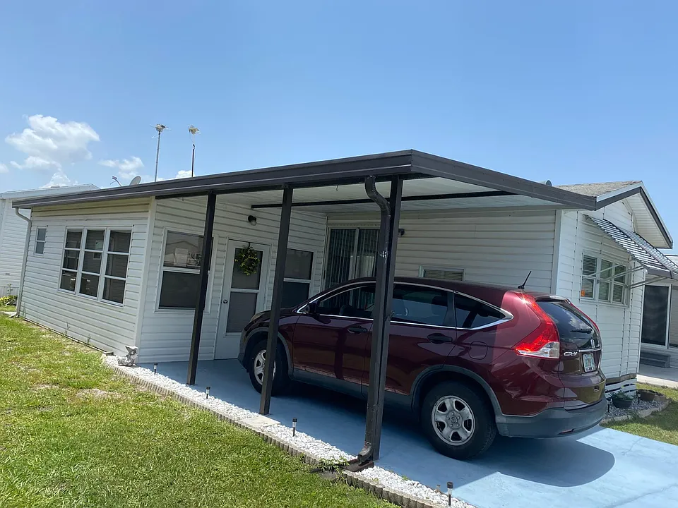 1101 W Commerce Ave #102