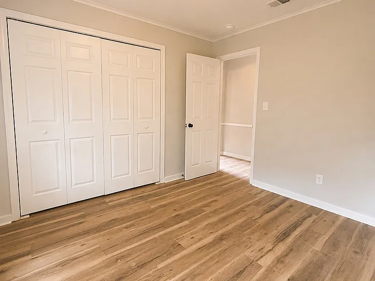 130 Wacker Dr — Photo 10