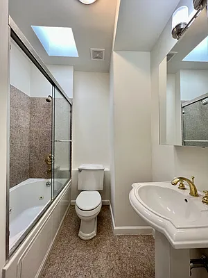 Rented by Zjama Realty Corp | media 8