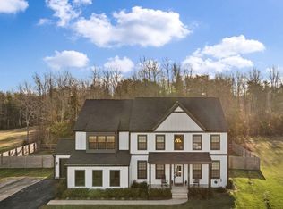 102 Liberty Hall Dr, Fredericksburg, VA 22406