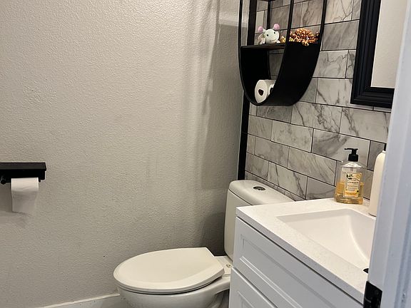 Main Floor Bathroom