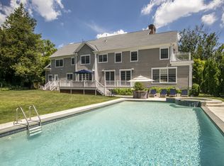 1045 Seahaven Dr, Mamaroneck, NY 10543