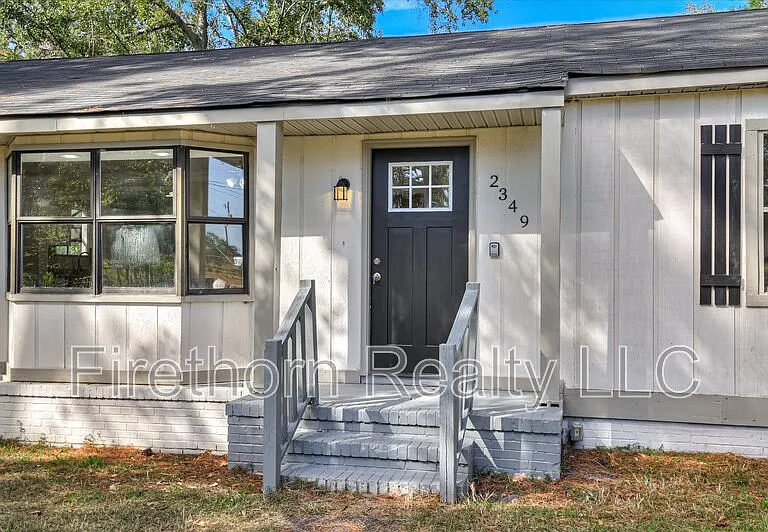 2349 Henry Cir — Photo 4