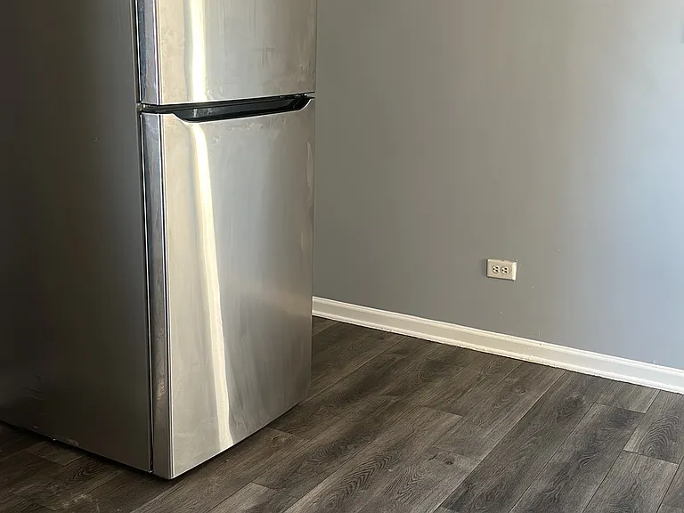 10110 S Pulaski Rd #2E — Photo 1