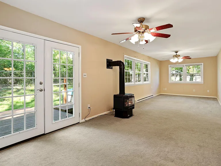 4903 Shirley St — Photo 12