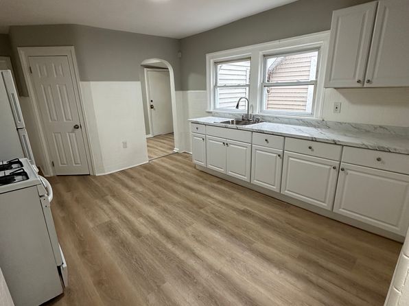 433 Greenwich Ave Floor 2