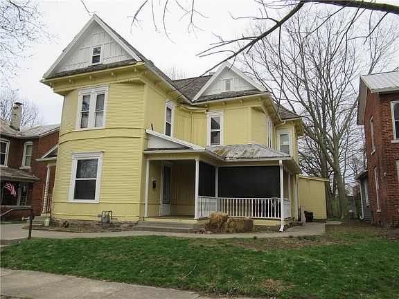 2nd image of 511-513 E 4th St